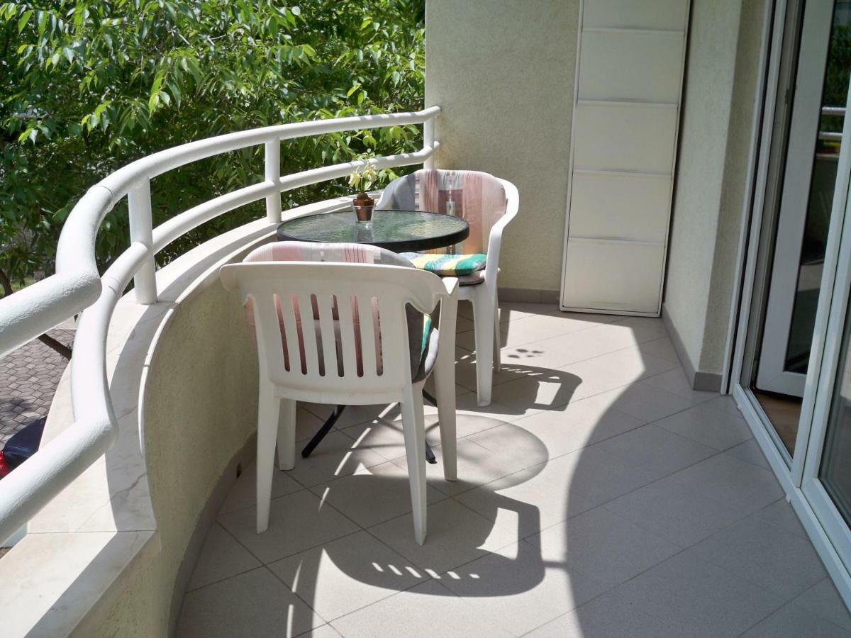 Apartmani Perkovic Baška Voda Exterior foto